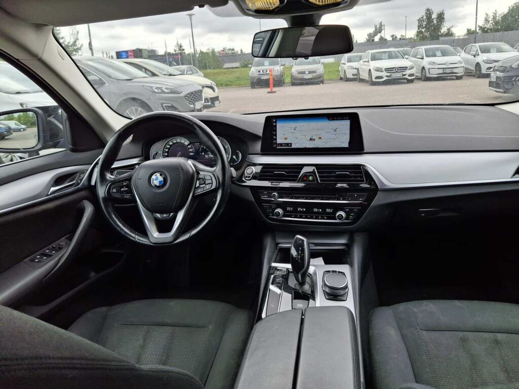 BMW 520 2017 Musta
