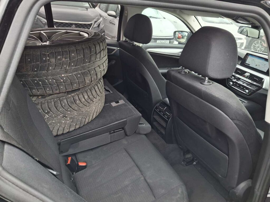 BMW 520 2017 Musta