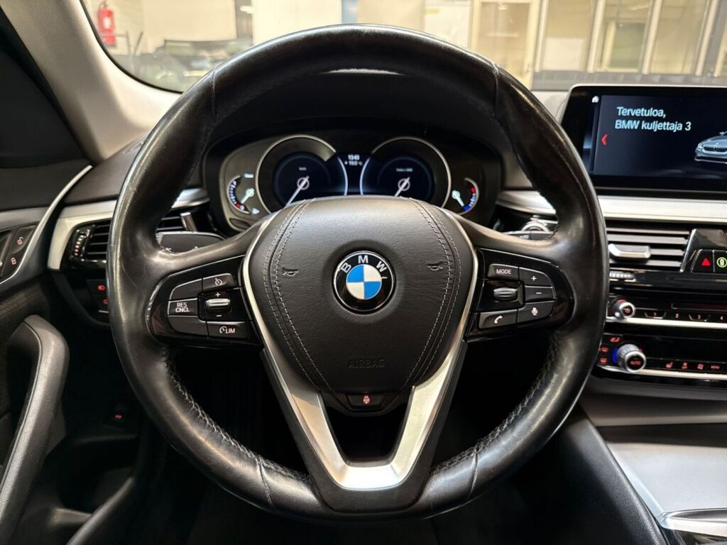 BMW 520 2017 Musta