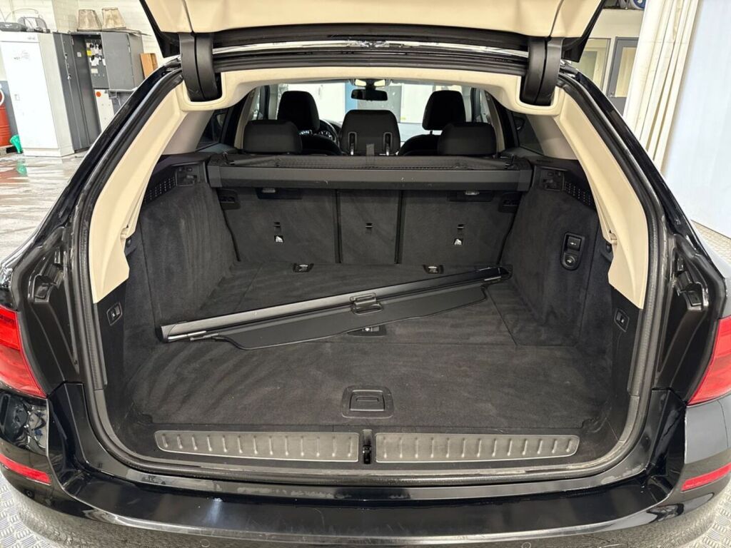 BMW 520 2017 Musta