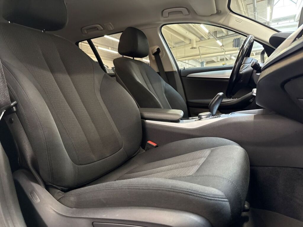 BMW 520 2017 Musta