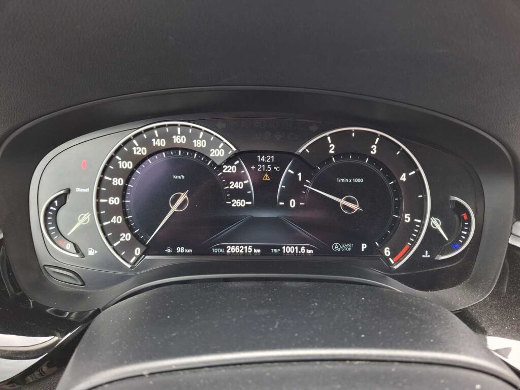 BMW 520 2017 Musta