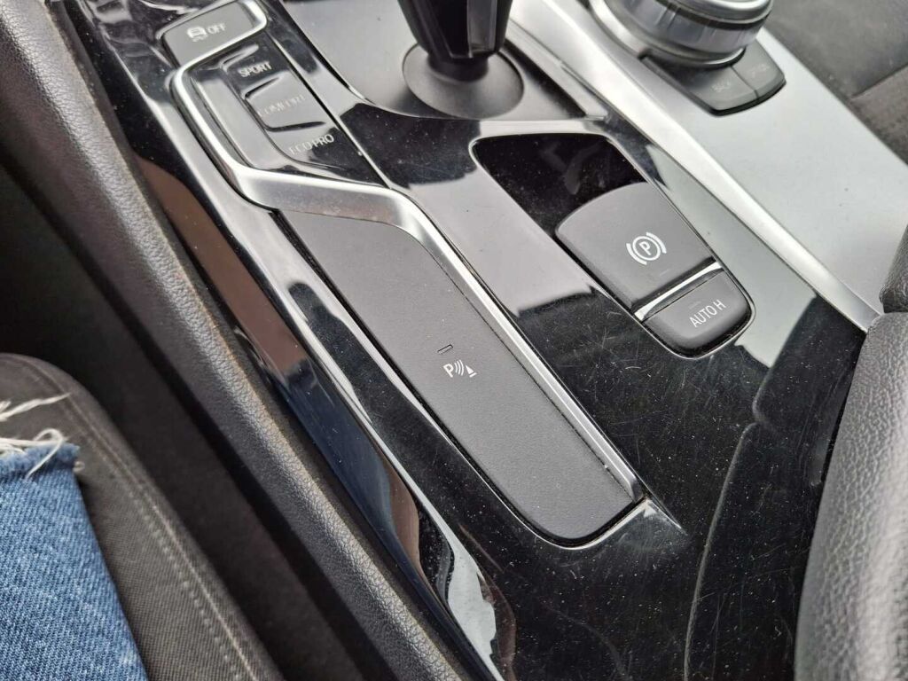 BMW 520 2017 Musta
