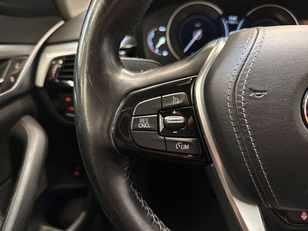 BMW 520 2017 Musta