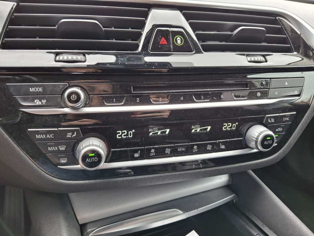 BMW 520 2017 Musta