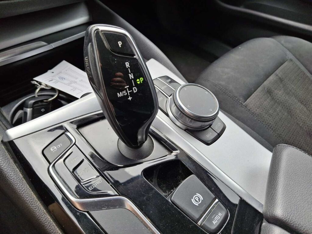 BMW 520 2017 Musta