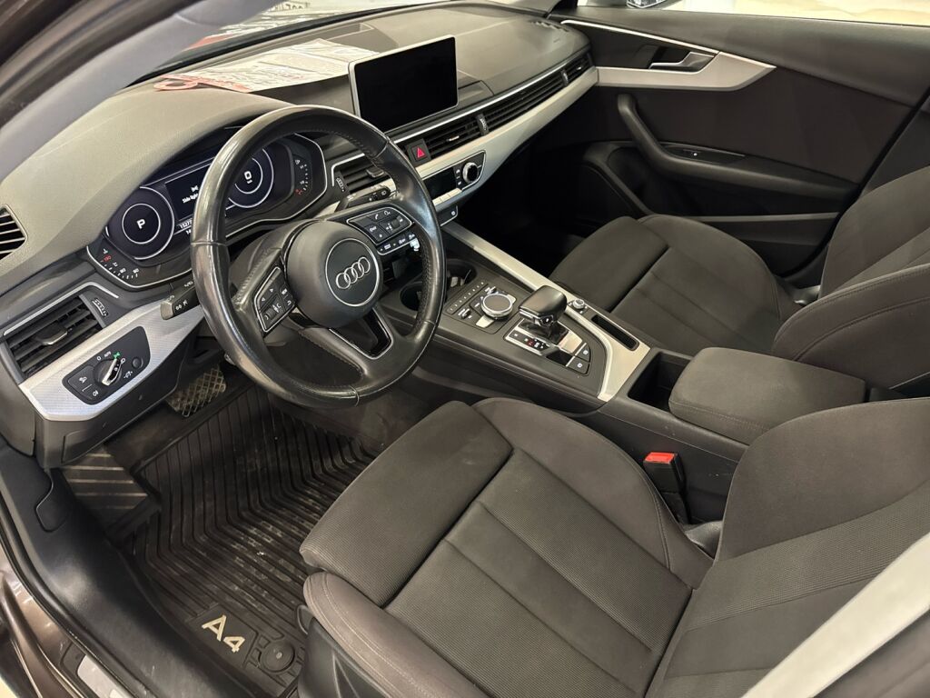Audi A4 2016 Ruskea (beige)