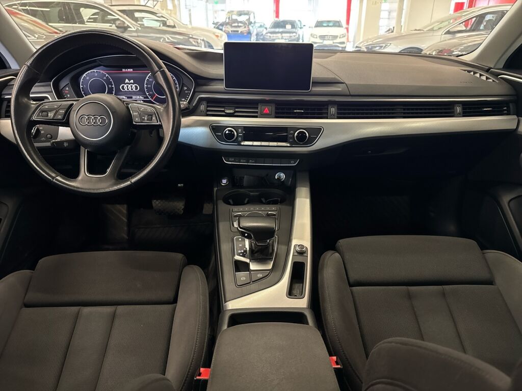 Audi A4 2016 Ruskea (beige)
