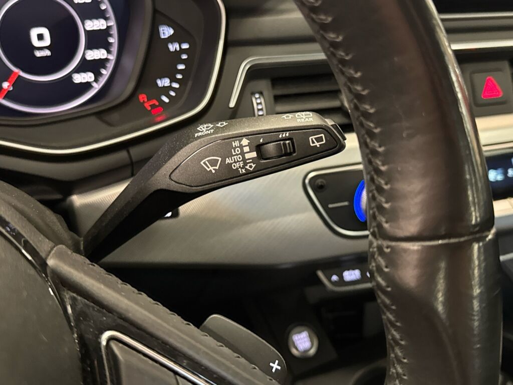 Audi A4 2016 Ruskea (beige)