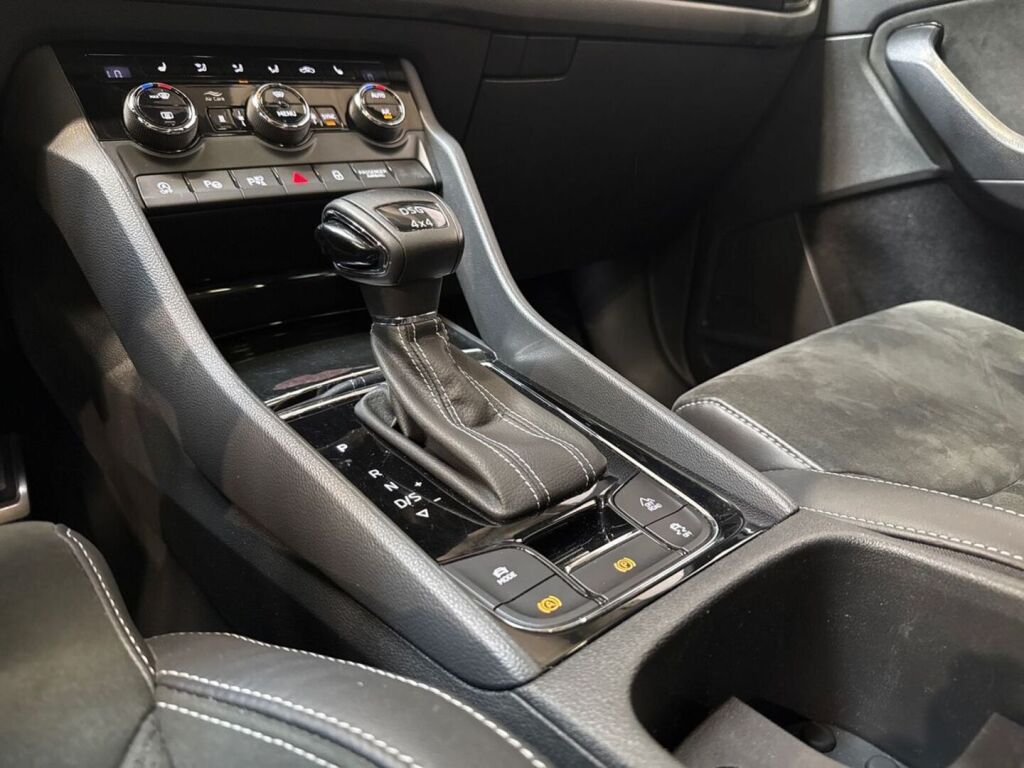 Skoda Kodiaq 2021 Valkoinen