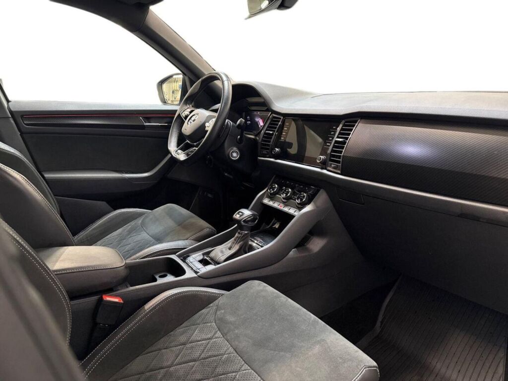 Skoda Kodiaq 2021 Valkoinen