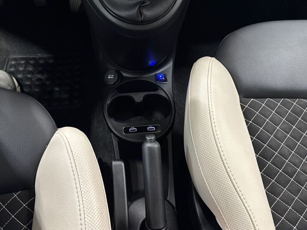 Fiat 500C 2021 Valkoinen