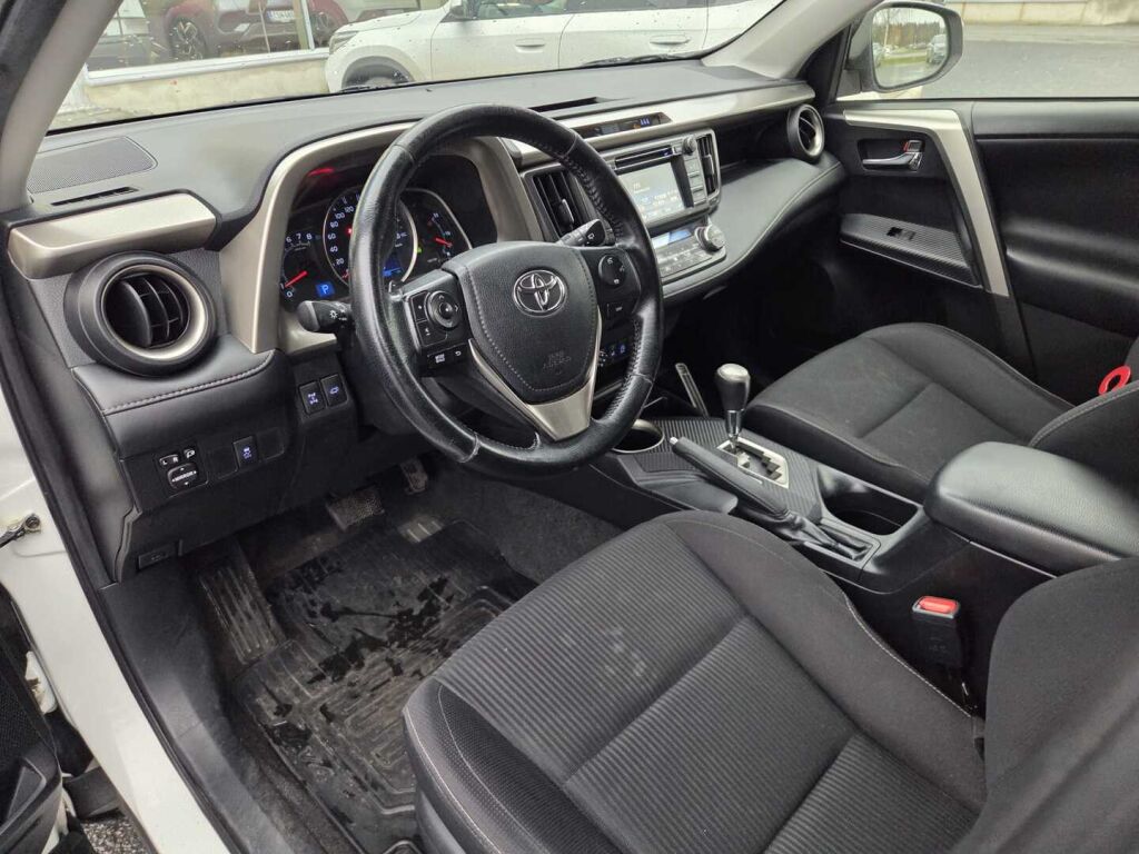 Toyota RAV4 2015 Valkoinen
