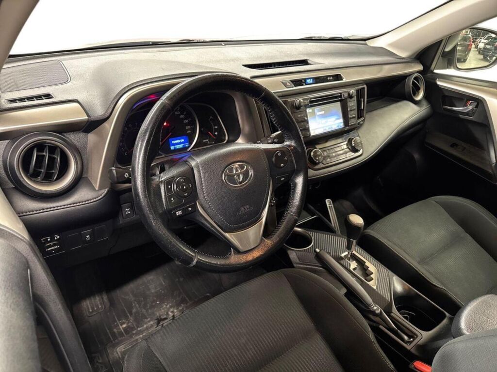 Toyota RAV4 2015 Valkoinen