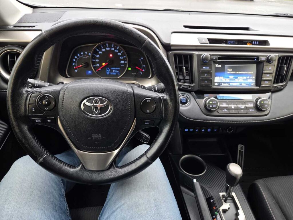 Toyota RAV4 2015 Valkoinen
