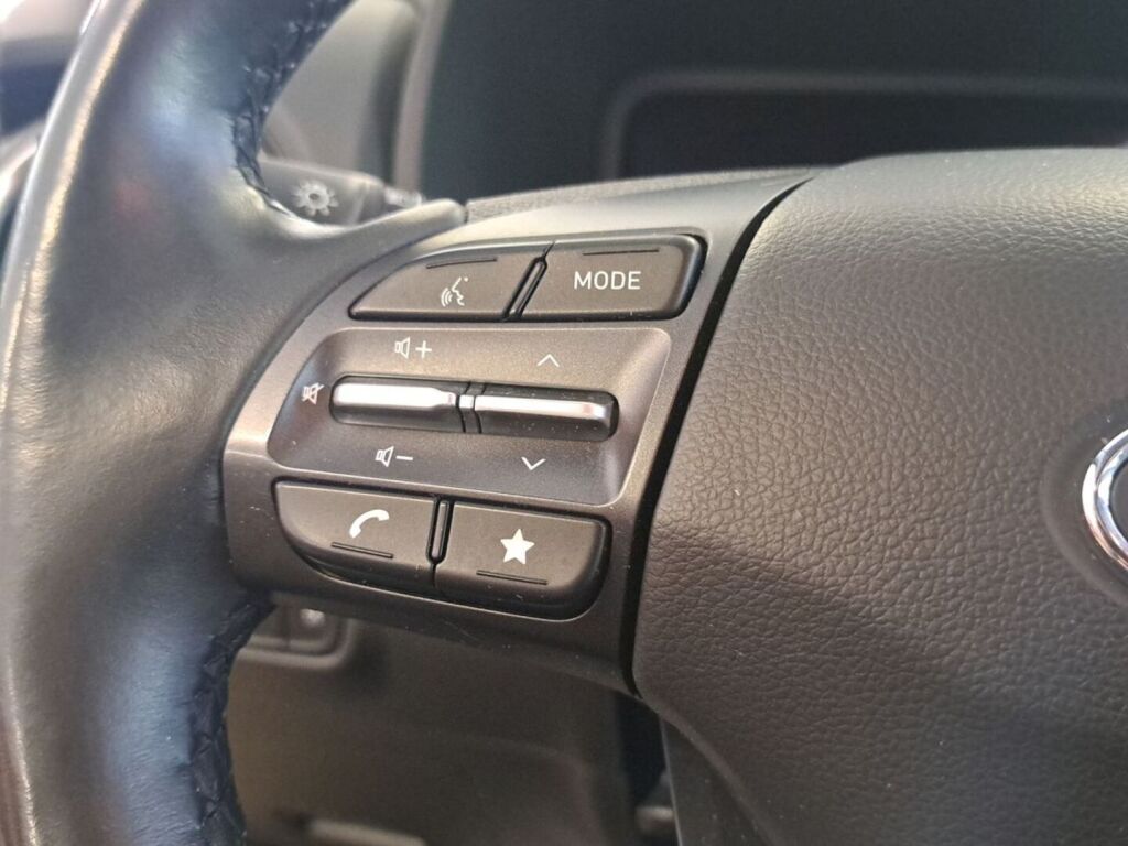 Hyundai KONA 2021 Hopea