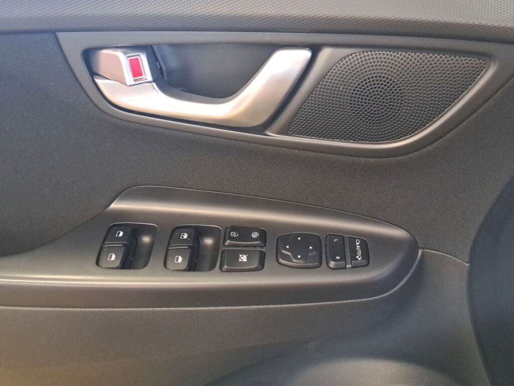 Hyundai KONA 2021 Hopea