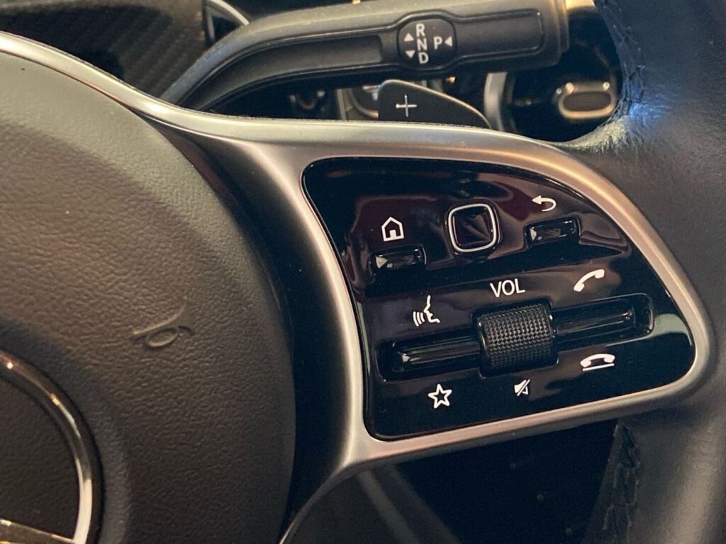 Mercedes-Benz A 2021 Musta