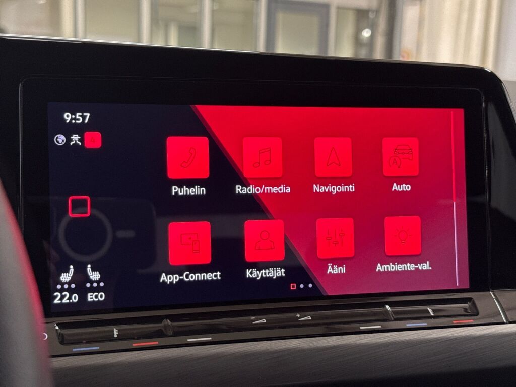 Volkswagen Golf 2021 Musta