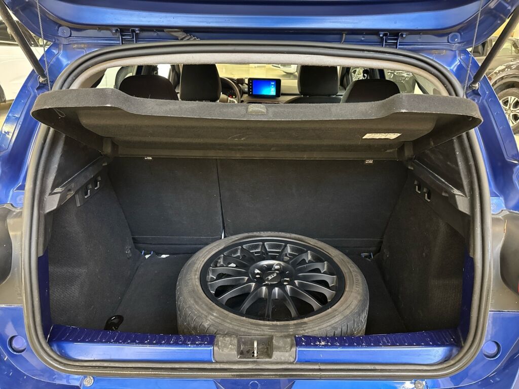 Dacia Sandero 2021 Sininen