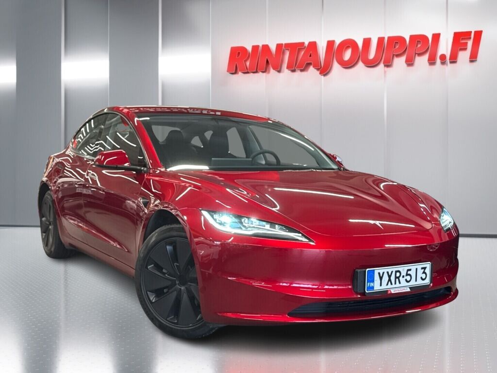 Tesla Model 3 2024 Monivär.