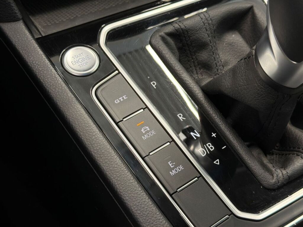 Volkswagen Passat 2020 Harmaa