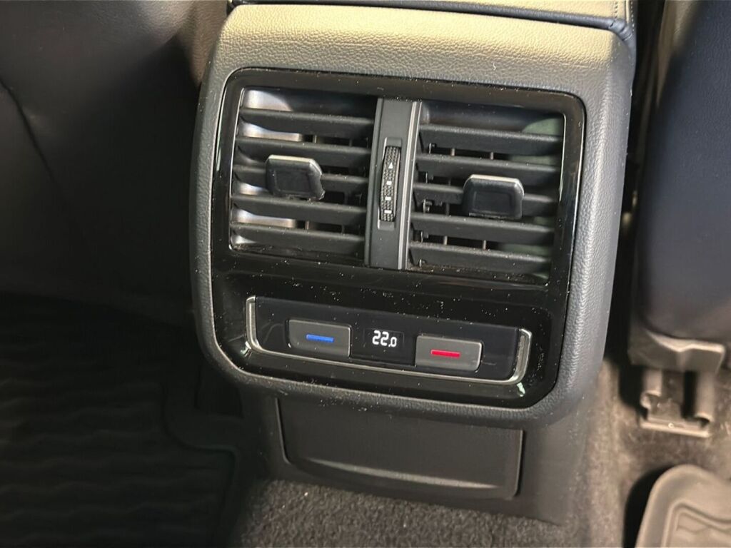 Volkswagen Passat 2020 Harmaa