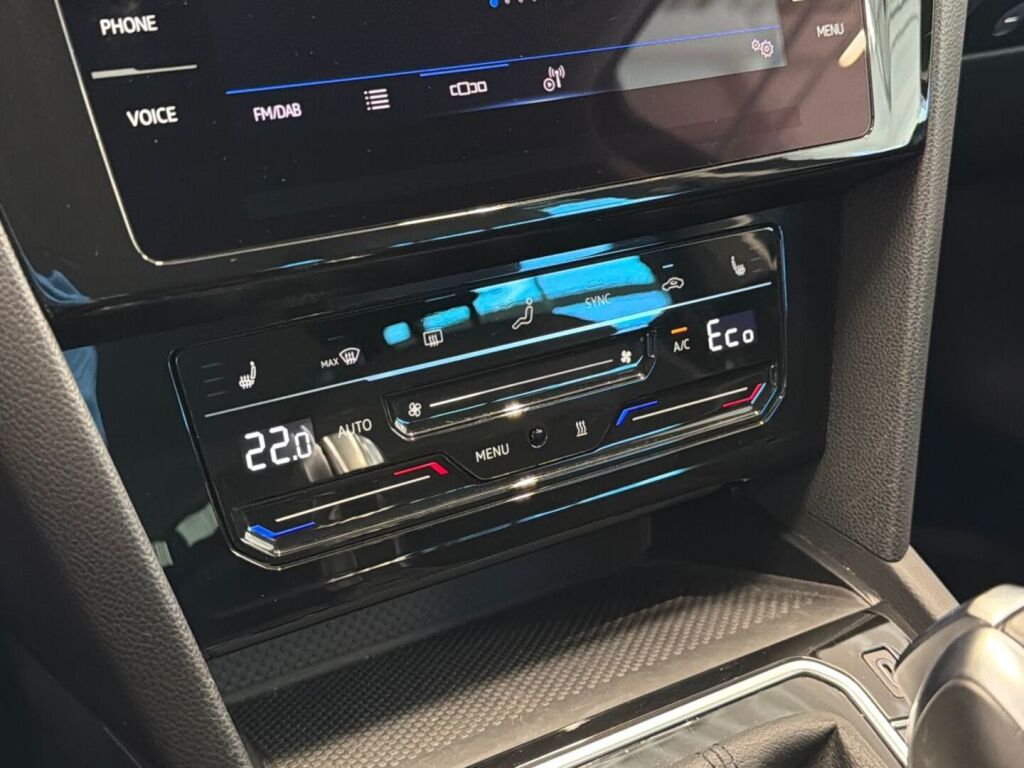 Volkswagen Passat 2020 Harmaa