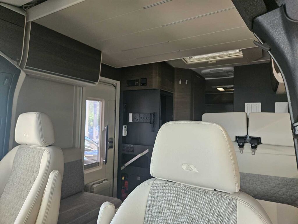 Adria MATRIX SUPREME MB 670 SL ALDE 2024 Harmaa