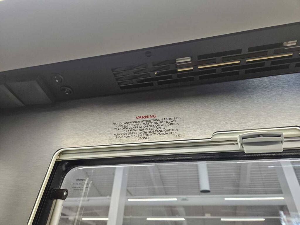 Adria MATRIX SUPREME MB 670 SL ALDE 2024 Harmaa
