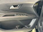 Peugeot 3008 2021 Musta