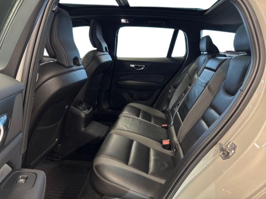 Volvo V60 2019 Valkoinen