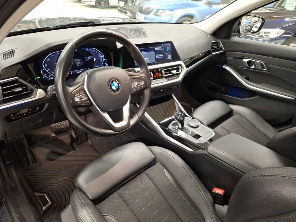 BMW 330 2021 Harmaa
