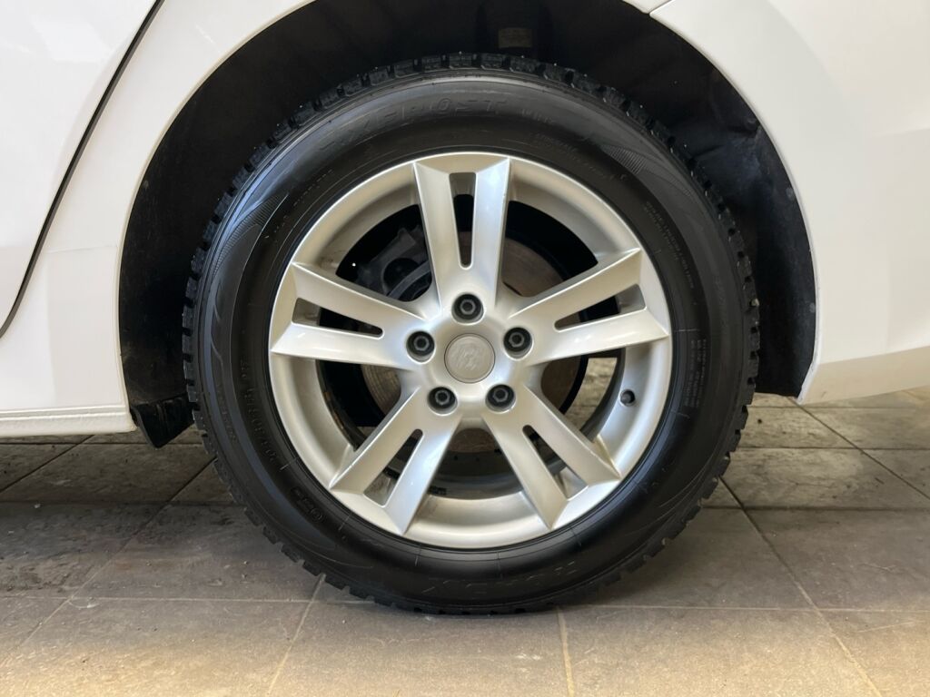 Skoda Octavia 2024 Valkoinen