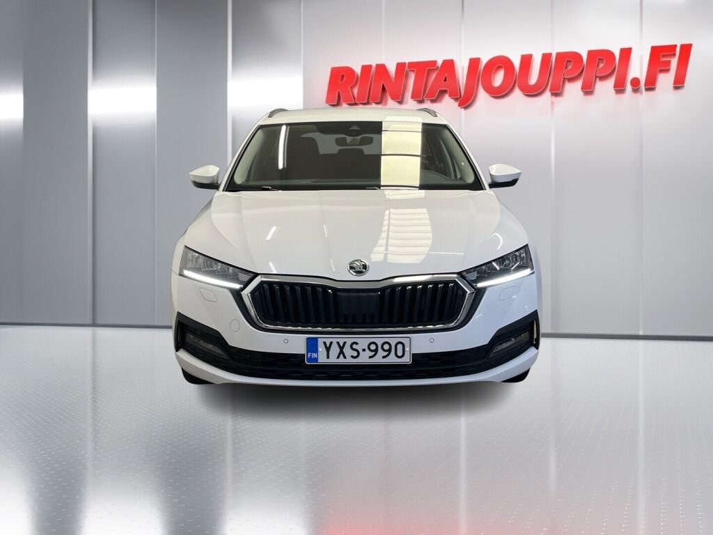 Skoda Octavia 2024 Valkoinen
