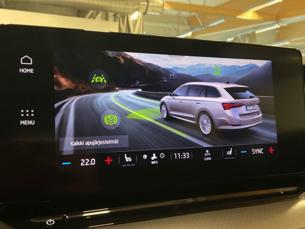 Skoda Octavia 2024 Valkoinen