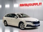 Skoda Octavia 2024 Valkoinen