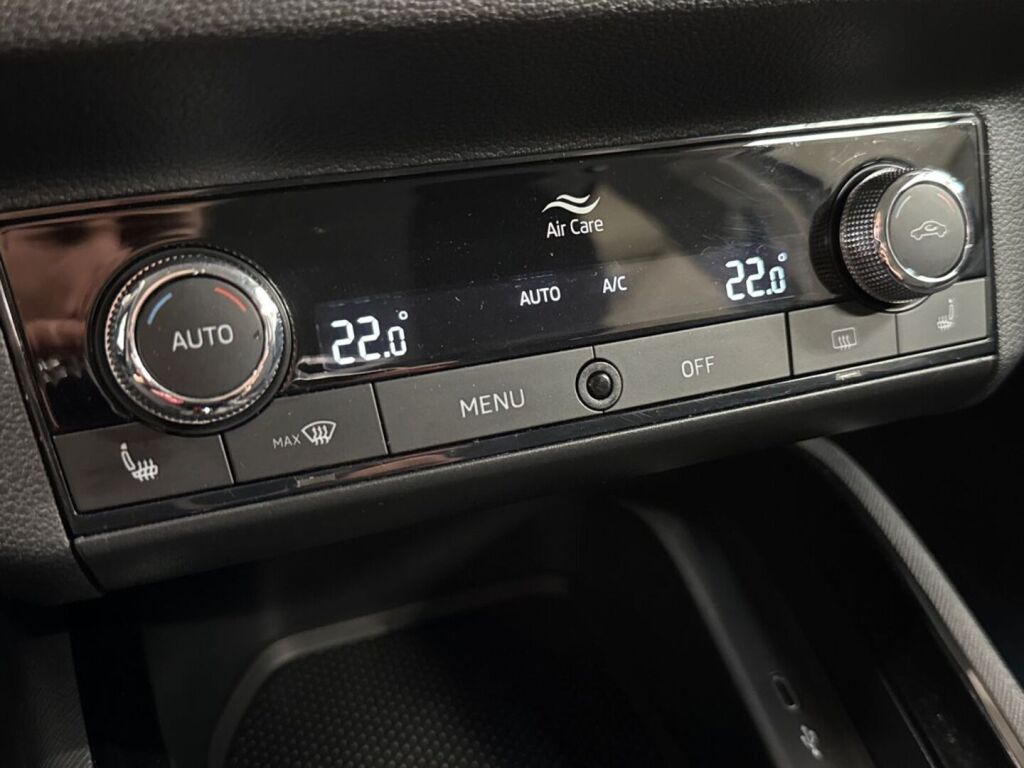 Skoda Kamiq 2024 Harmaa