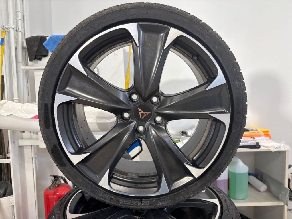 Cupra Leon Sportstourer 2021 Valkoinen