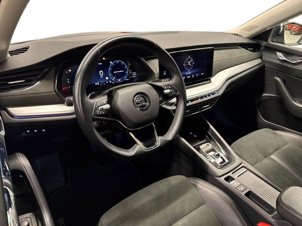 Skoda Octavia 2021 Harmaa