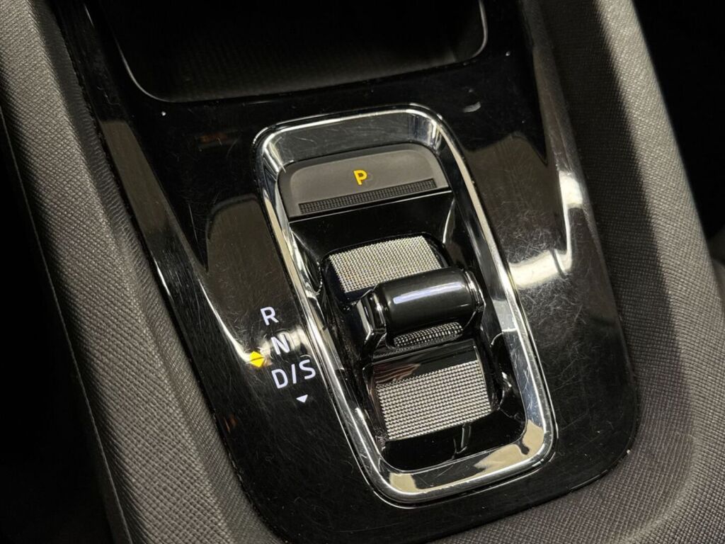 Skoda Octavia 2021 Harmaa