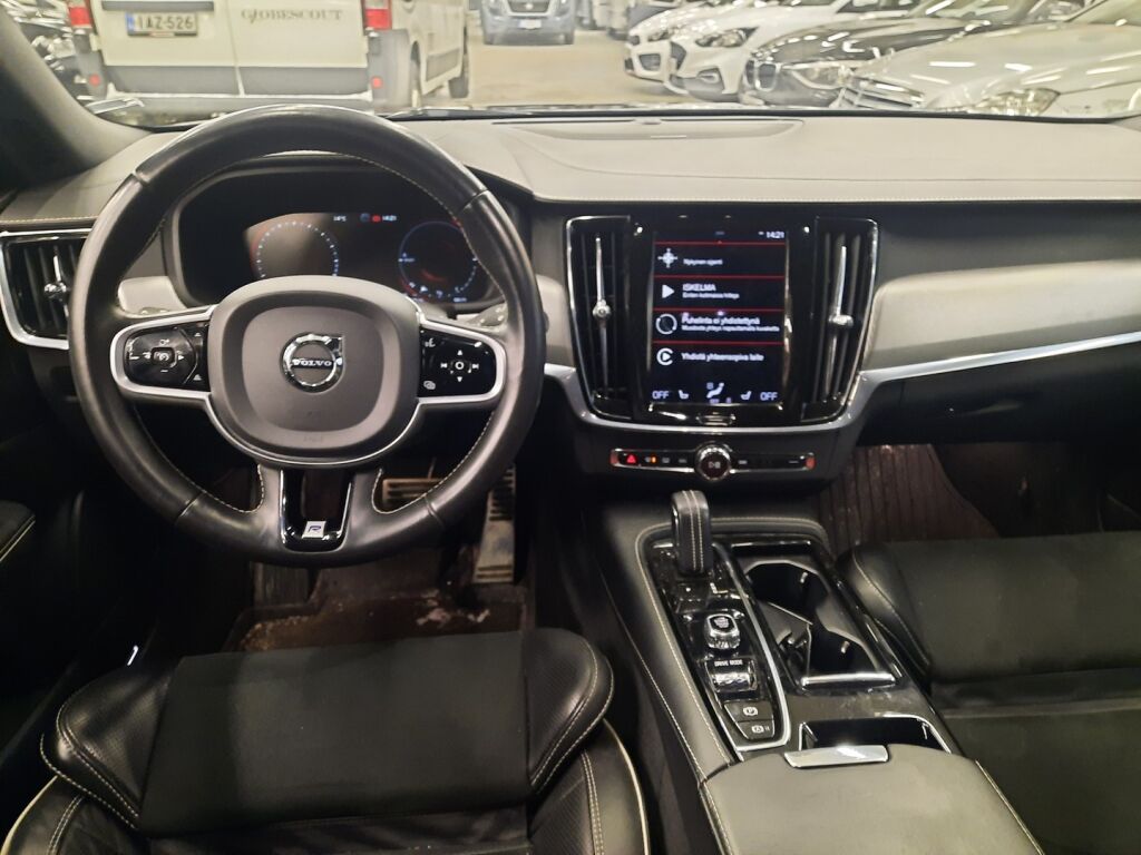 Volvo V90 2020 Harmaa