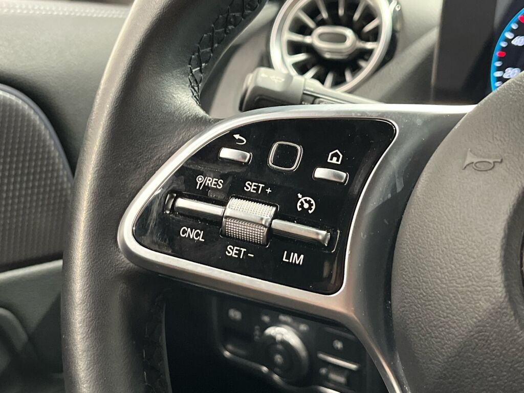 Mercedes-Benz GLA 2020 Musta