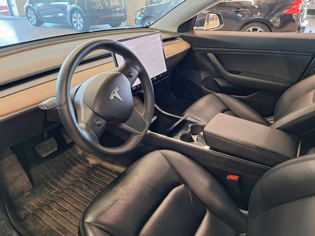 Tesla Model 3 2019 Musta