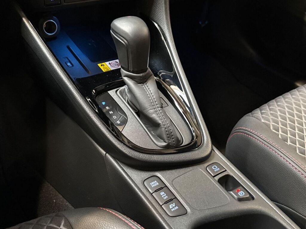 Toyota Yaris 2021 Sininen