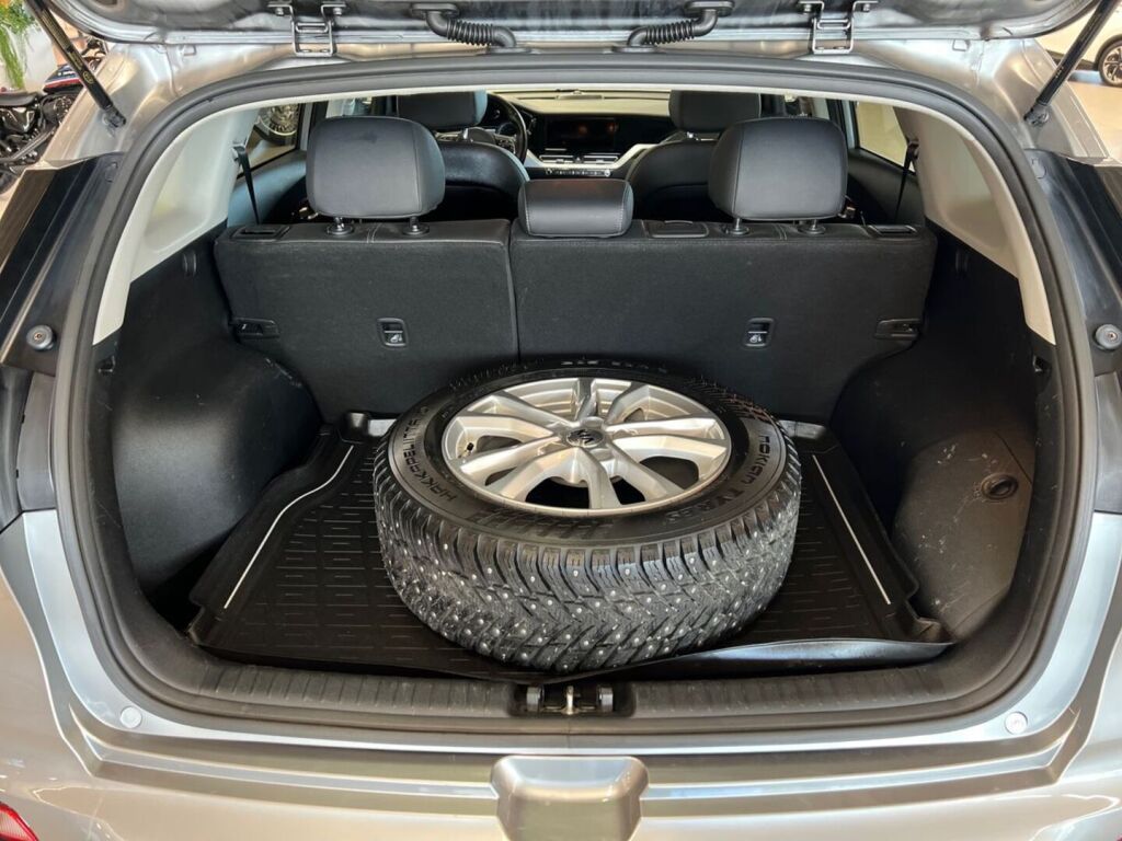 Kia Niro 2020 Harmaa