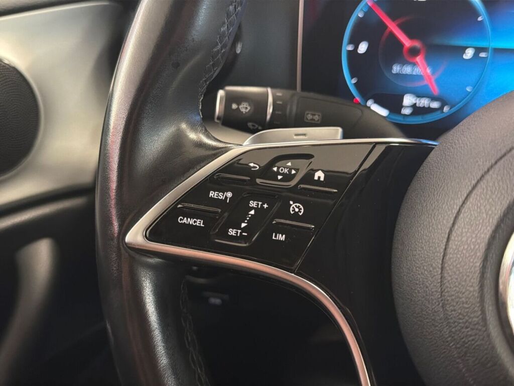 Mercedes-Benz E 2022 Musta