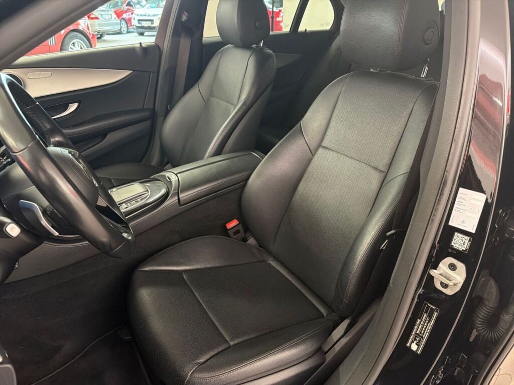 Mercedes-Benz E 2022 Musta