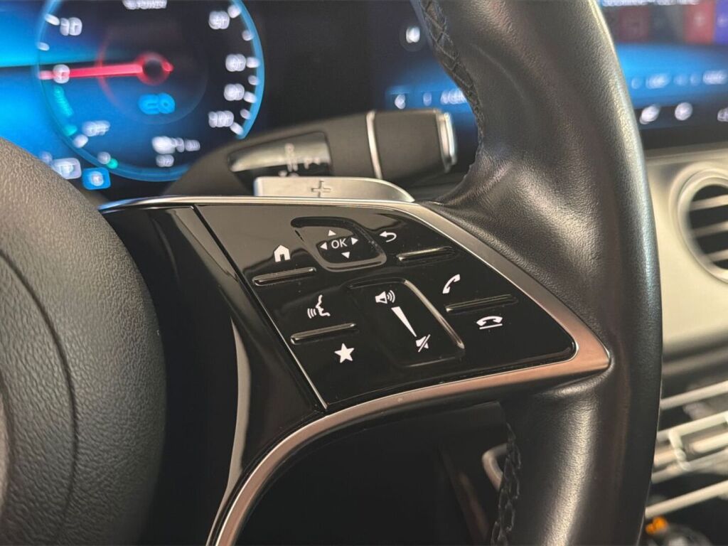 Mercedes-Benz E 2022 Musta