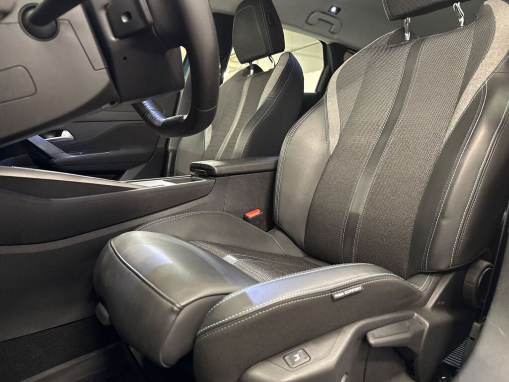 Peugeot 308 2024 Sininen